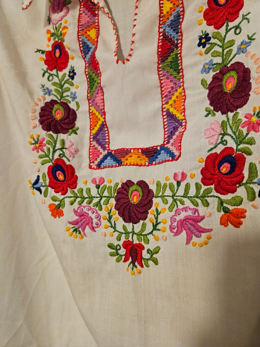 macar gömlek yakalı