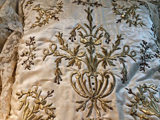 Saten Kırlent Tel Sarma