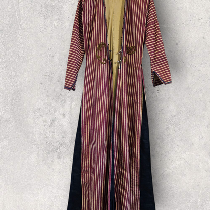 Saten işlemeli Üçetek