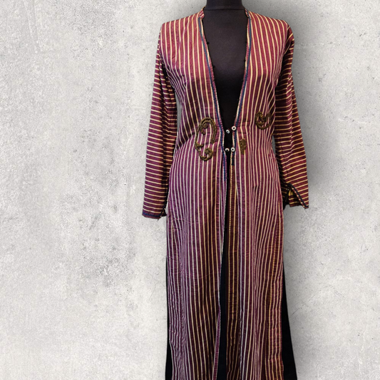 Saten işlemeli Üçetek